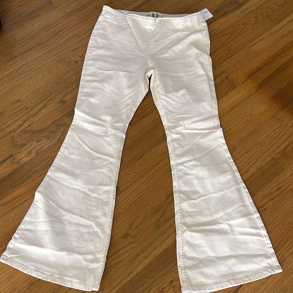 We The Free Pull On Jeans 32 | Stretch | Must Have | Cream Jeans 32 | NWT - Picture 4 of 10